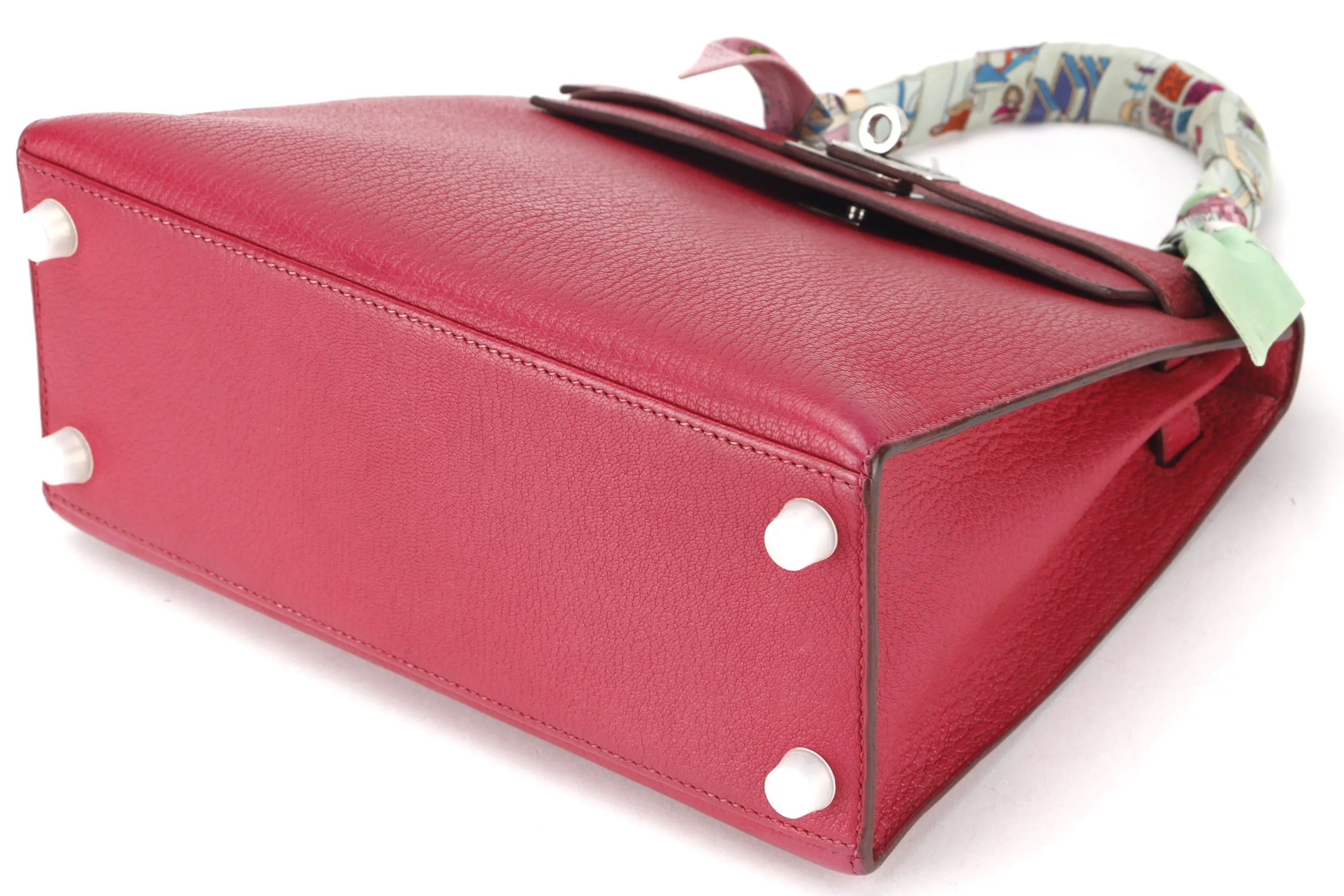 HERMES KELLY 25 (STAMP F (2002)) FUCHSIA CHEVRE LEATHER SILVER HARDWARE, WITH STRAP LOCK, KEYS, DUST COVER & BOX, NO TWILLY