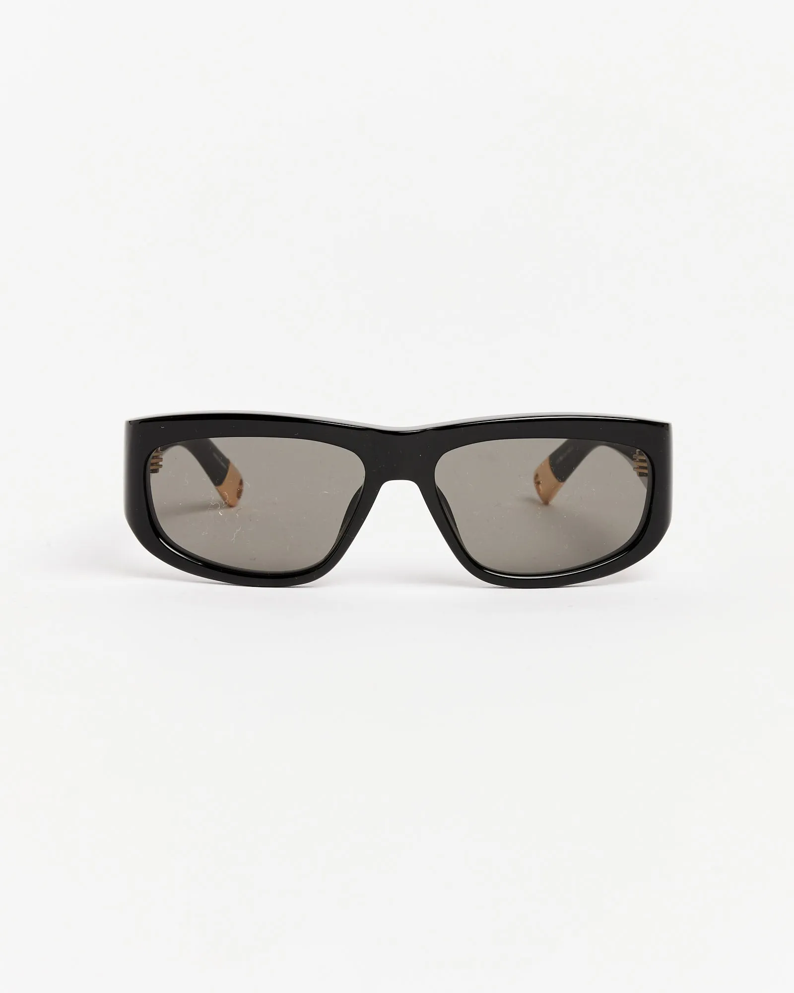 Les Lunettes Pilota Sunglasses in Black