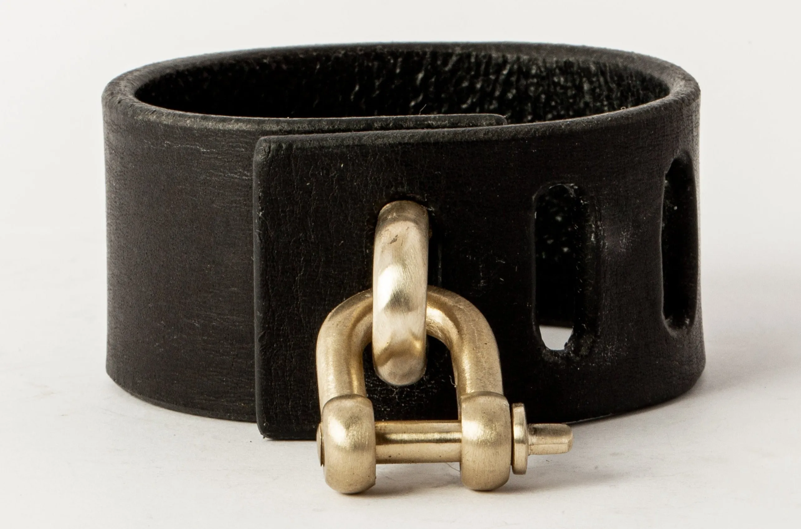 Restraint Charm Bracelet (30mm, BLK MR)