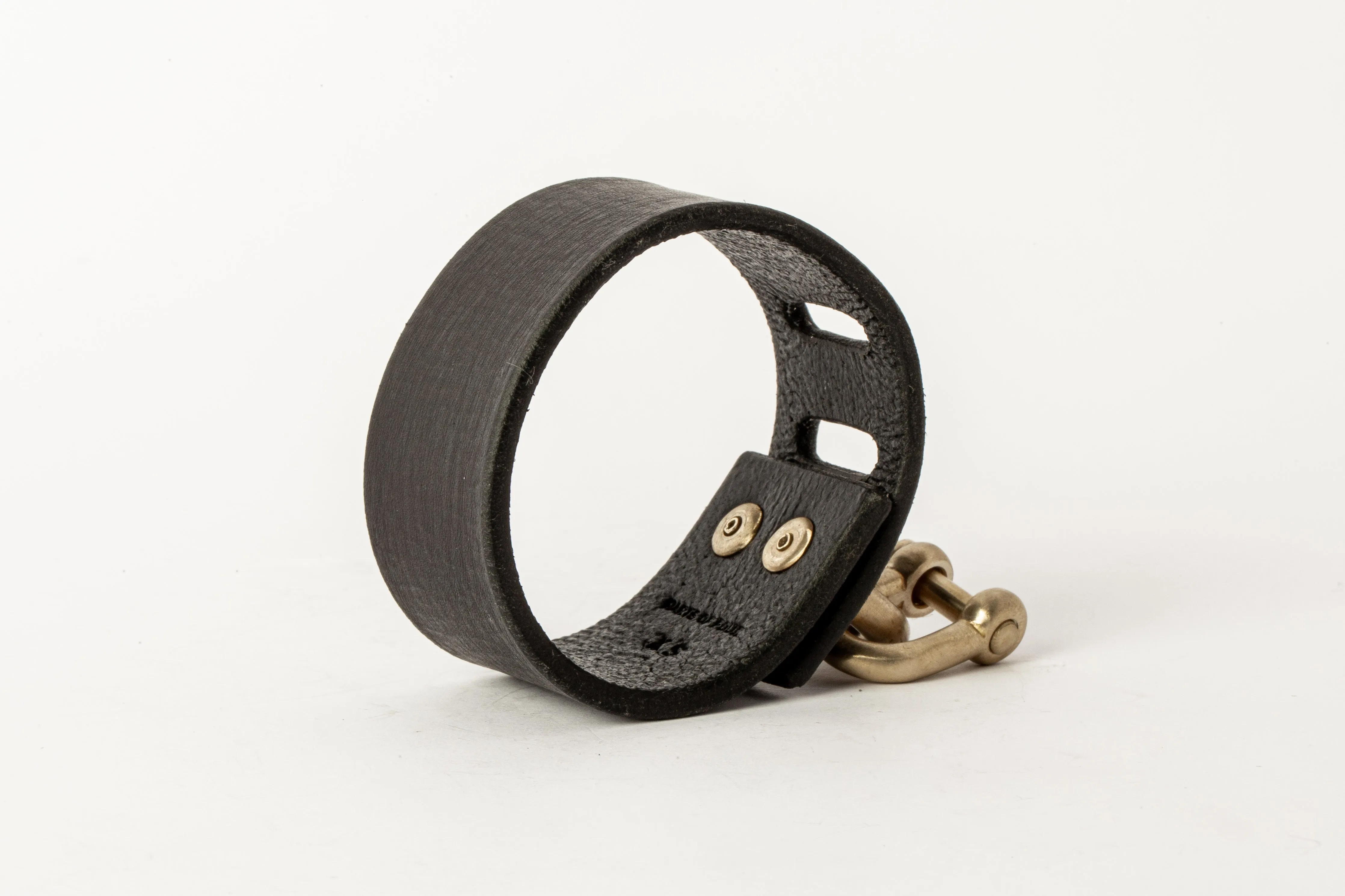 Restraint Charm Bracelet (30mm, BLK MR)